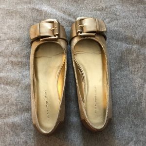 Bandolino nude flats